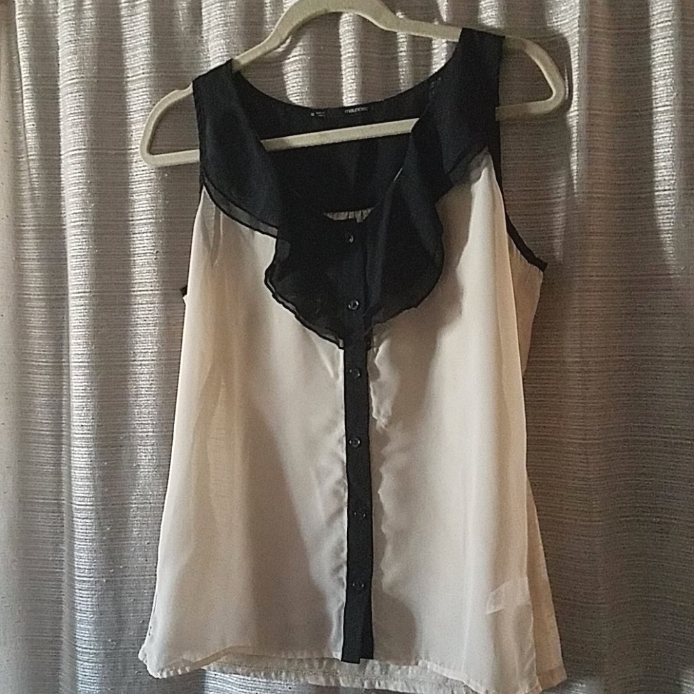Black and Cream Sleeveless Top
